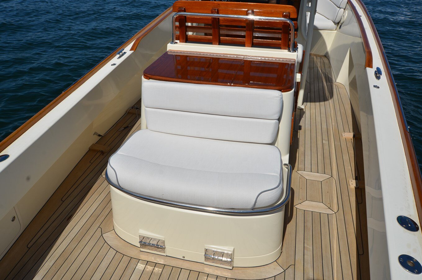 2009-hinckley-29-2-97c8ec