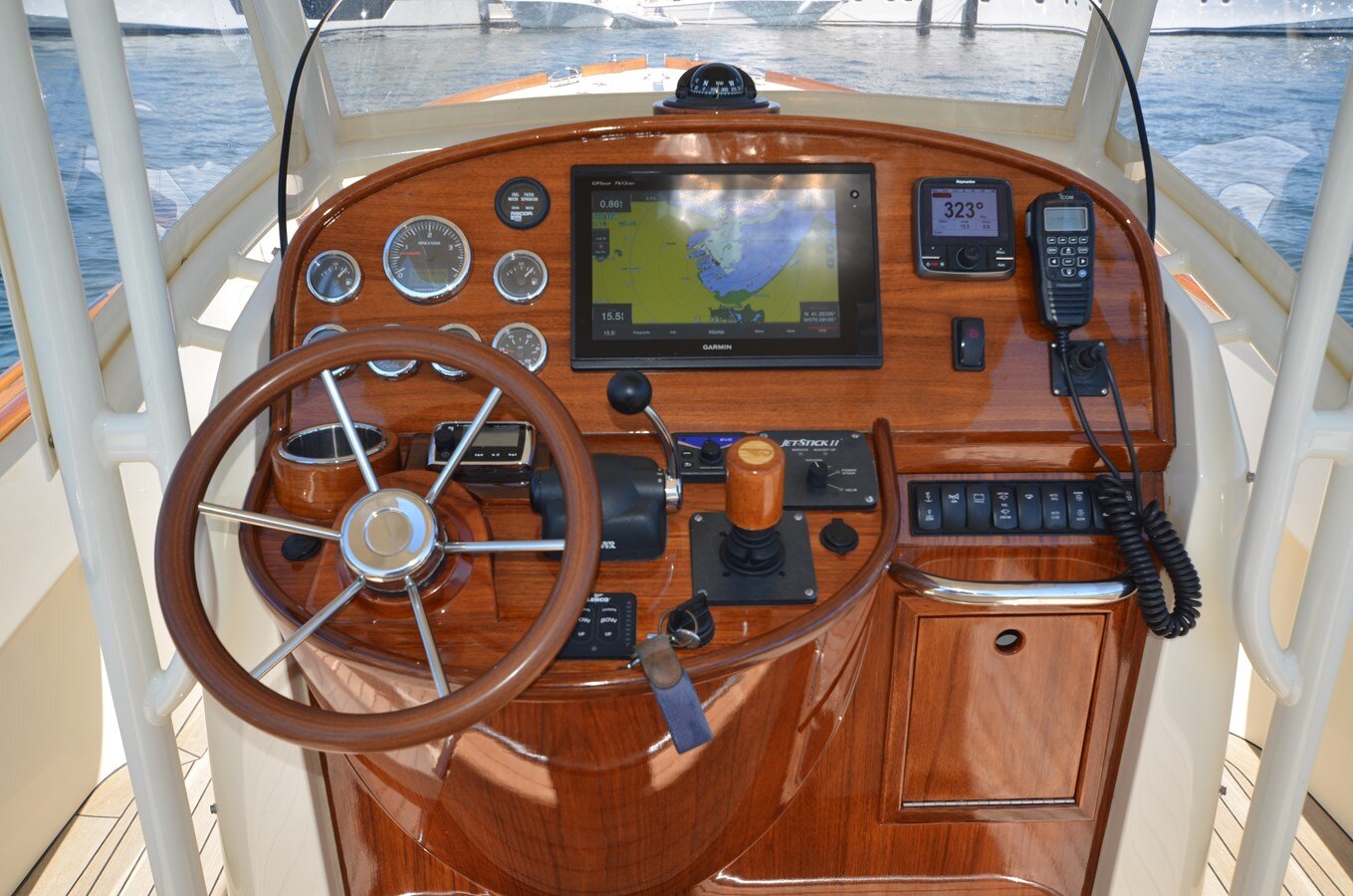 2009-hinckley-29-2-97c8ec