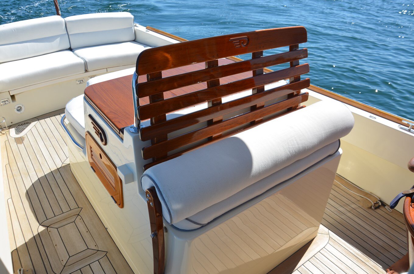 2009-hinckley-29-2-97c8ec