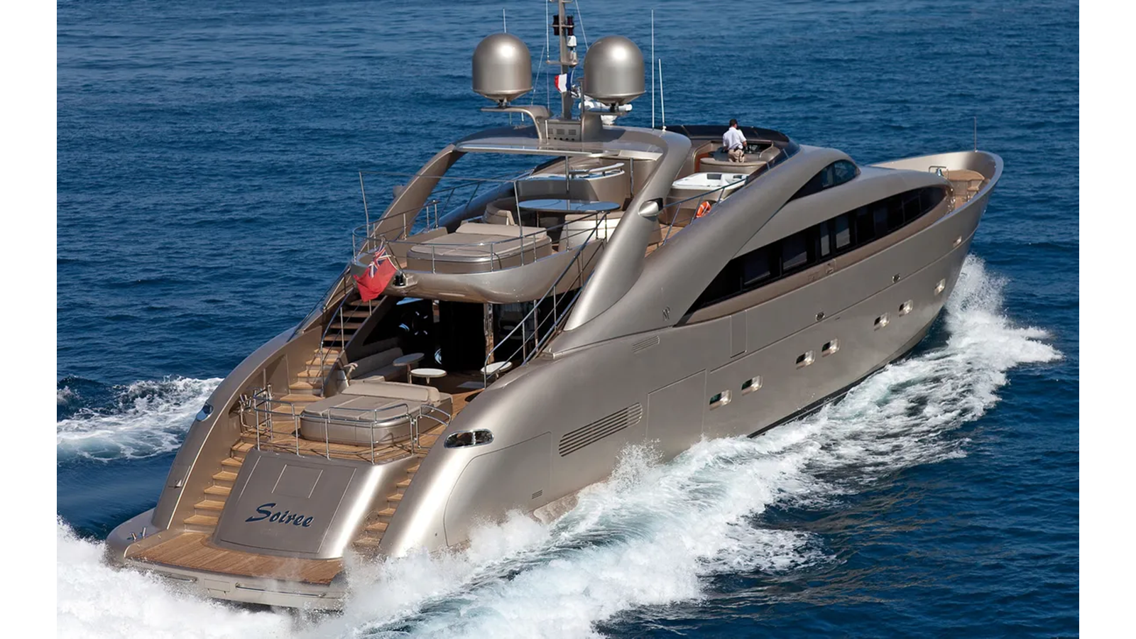 2009-isa-yachts-118-2-d8afce