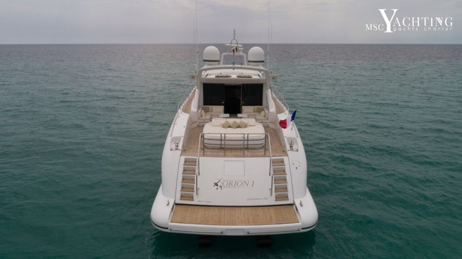 2009 MANGUSTA 92' 9