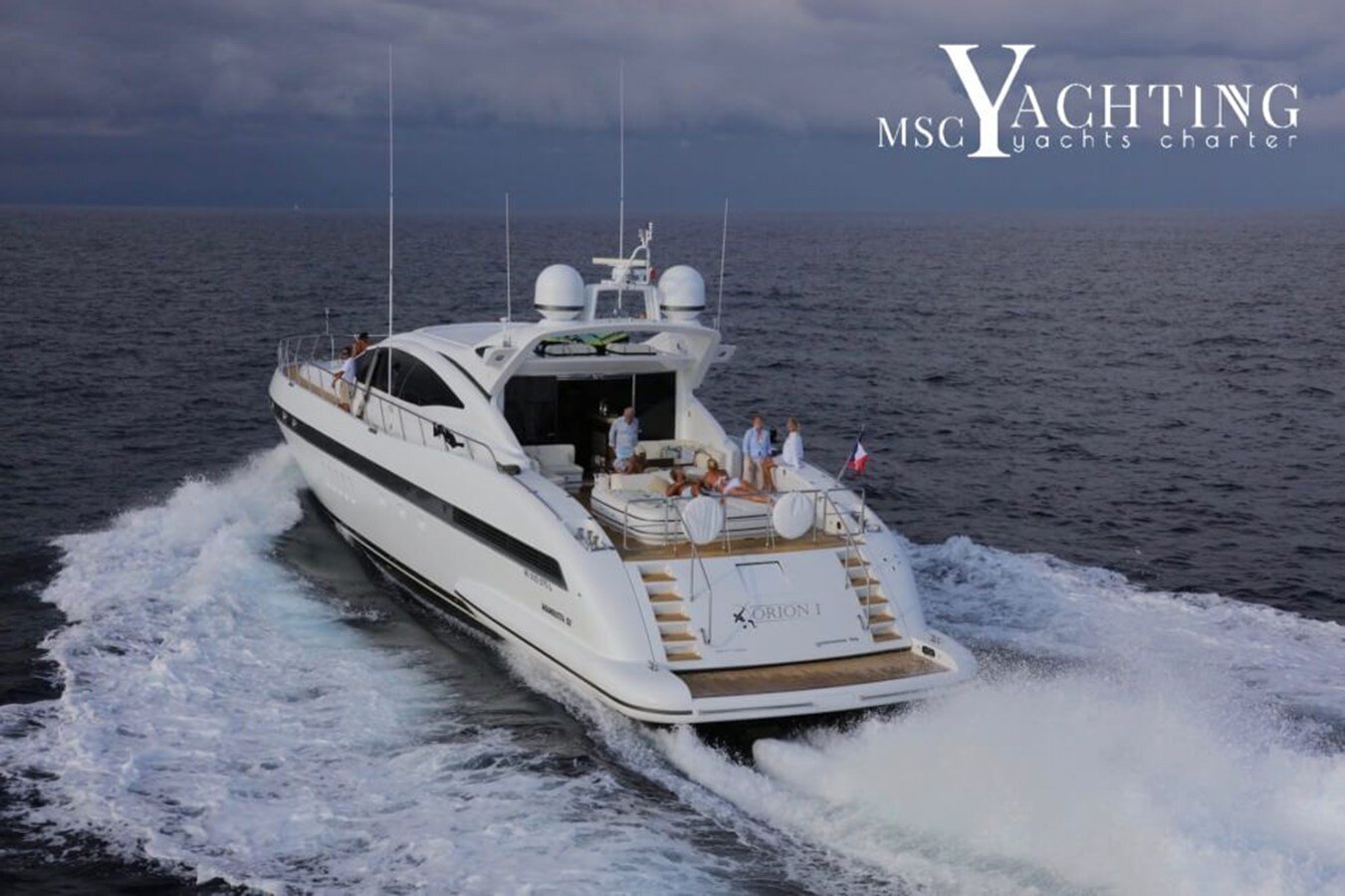 2009 MANGUSTA 92' 9