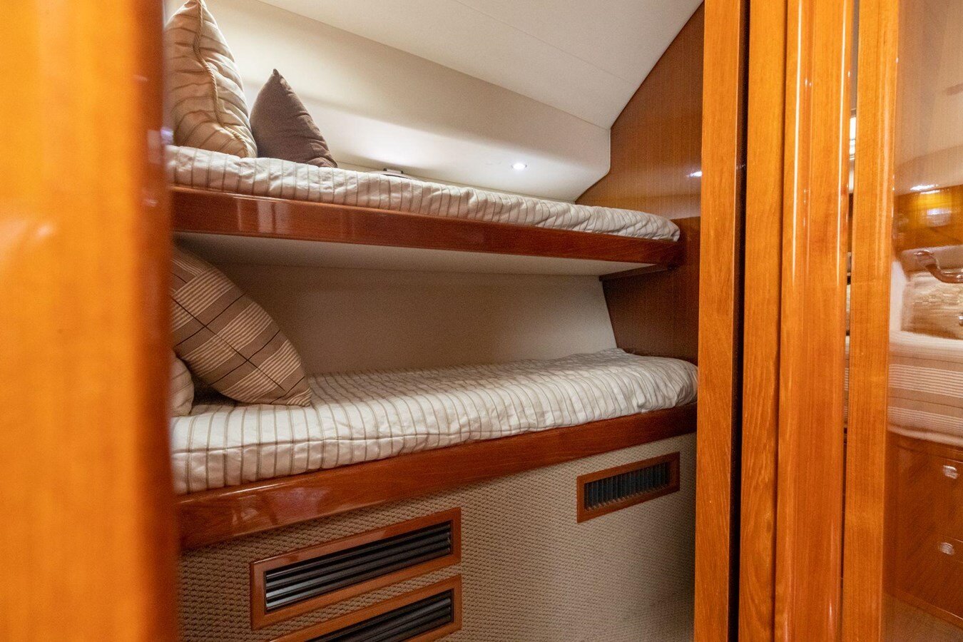 2009-maritimo-62-9-45df35