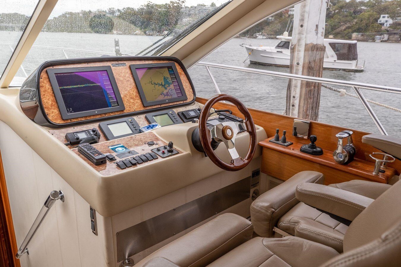 2009-maritimo-62-9-45df35