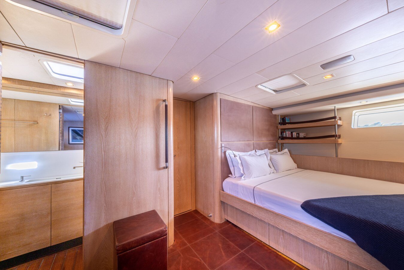 2009 NAUTOR SWAN 90' 11