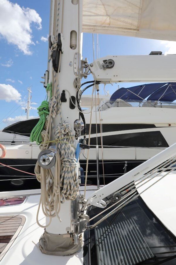 2009-oyster-marine-ltd-53-11-d5a71c