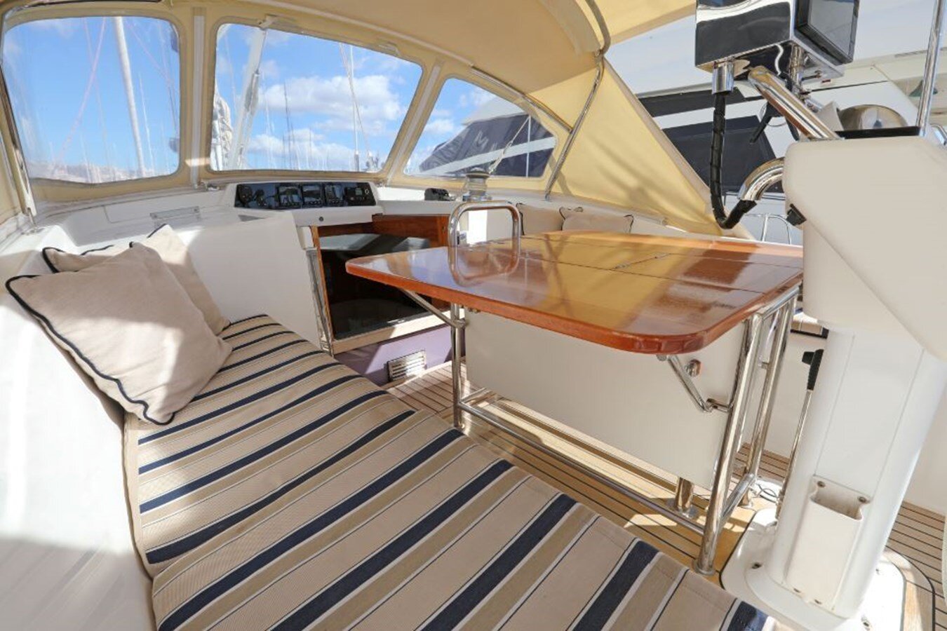 2009-oyster-marine-ltd-53-11-d5a71c