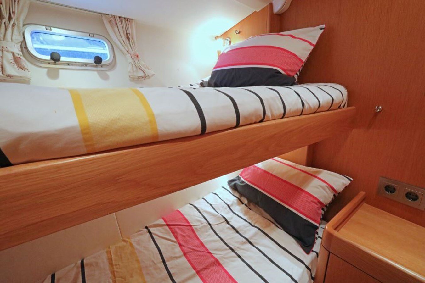 2009-oyster-marine-ltd-53-11-d5a71c