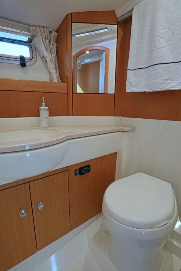 2009-oyster-marine-ltd-53-11-d5a71c