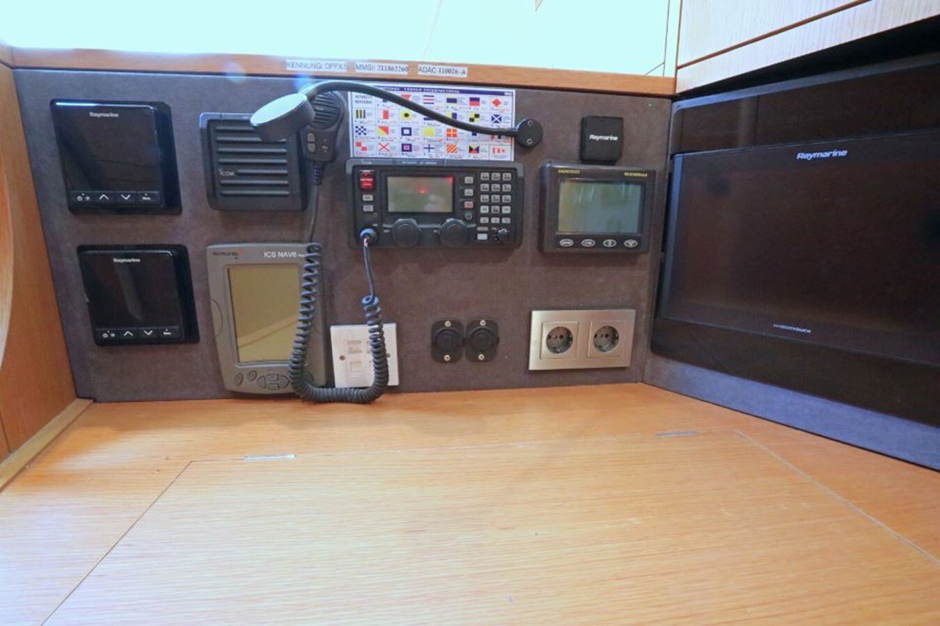 2009-oyster-marine-ltd-53-11-d5a71c