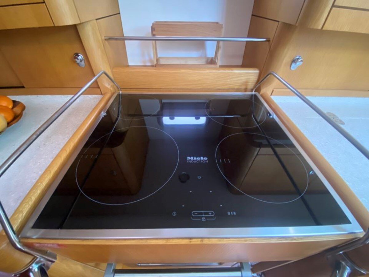 2009-oyster-marine-ltd-53-11-d5a71c