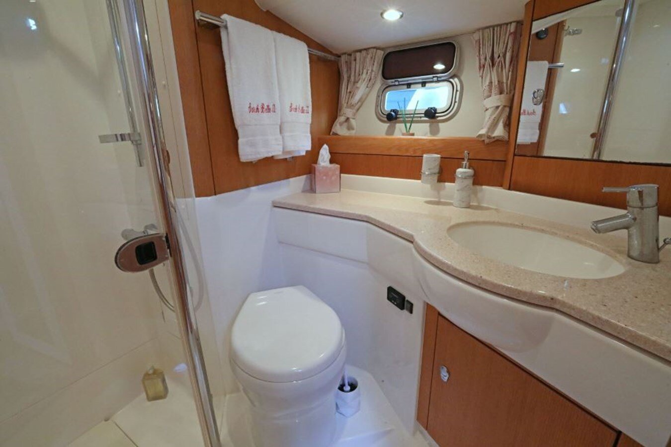 2009-oyster-marine-ltd-53-11-d5a71c