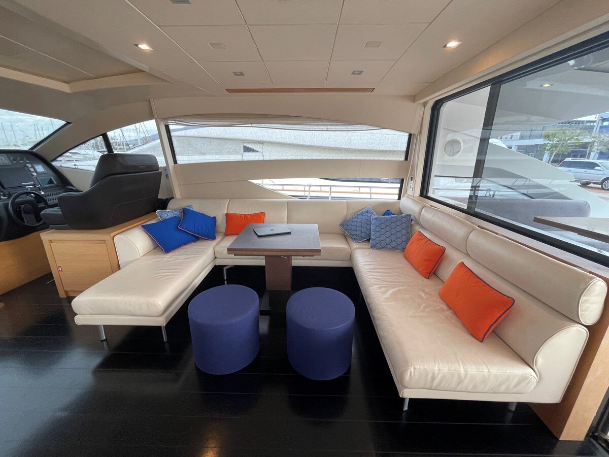 2009-pershing-65-8-a716e6