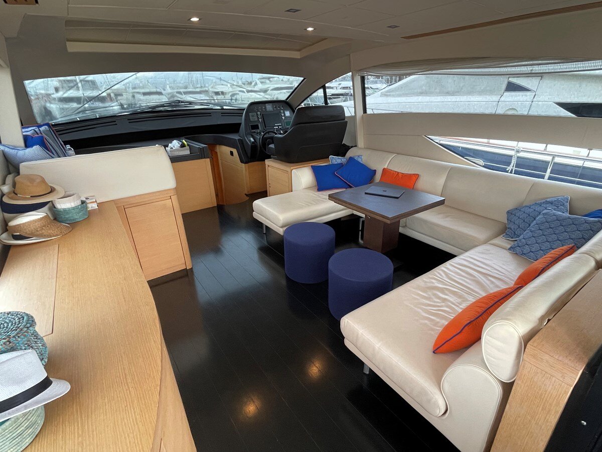 2009-pershing-65-8-a716e6