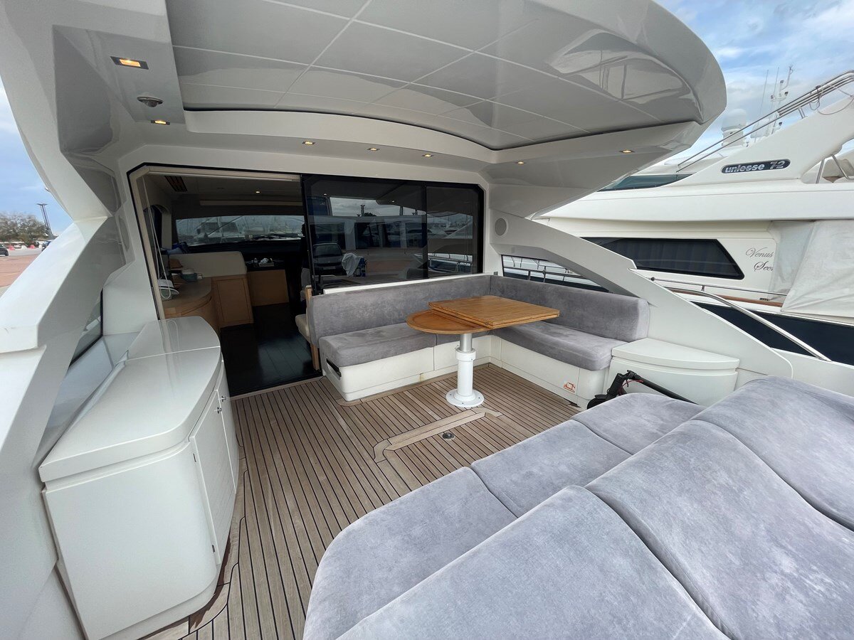 2009-pershing-65-8-a716e6