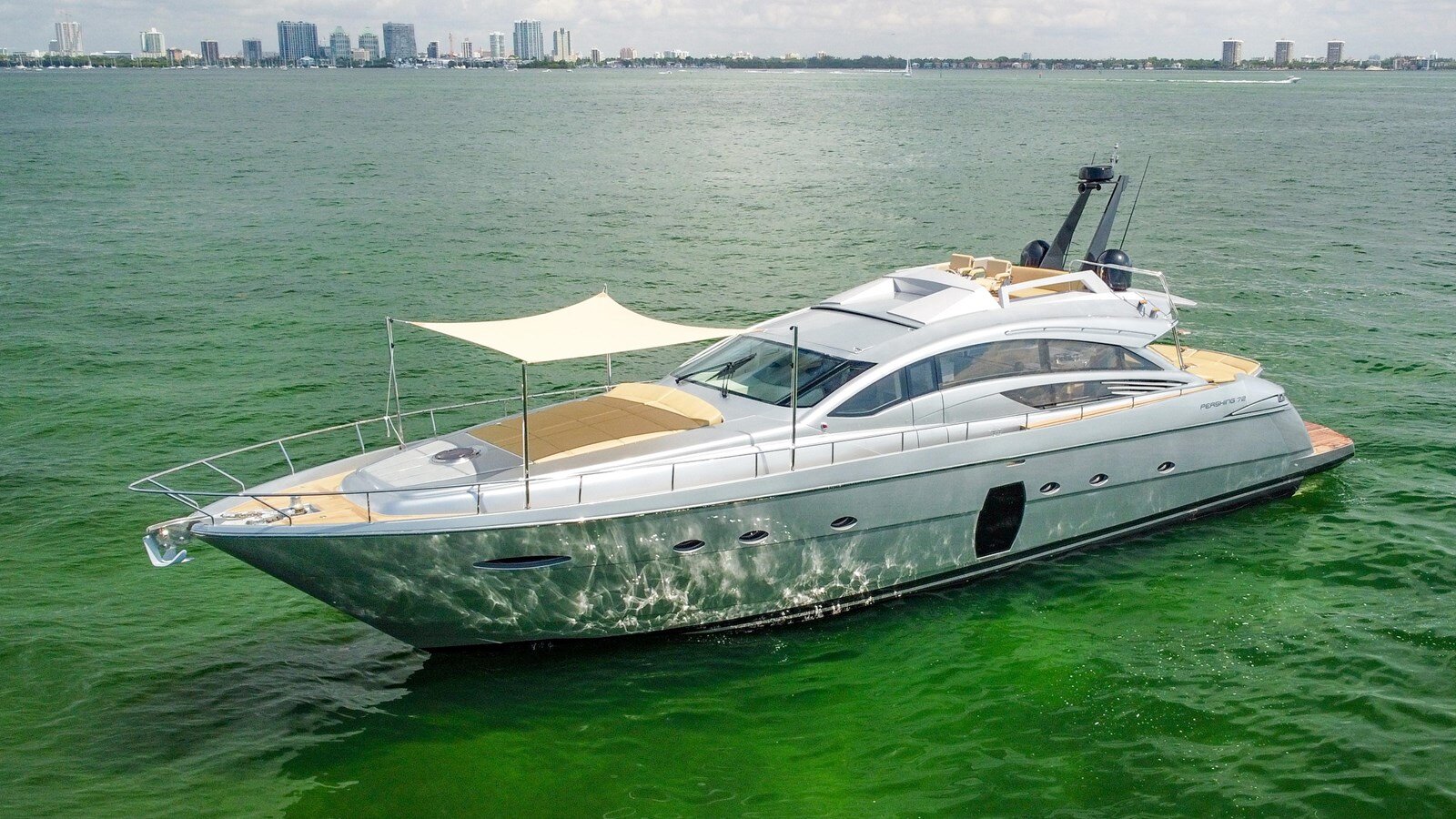 2009-pershing-72-d20ab2