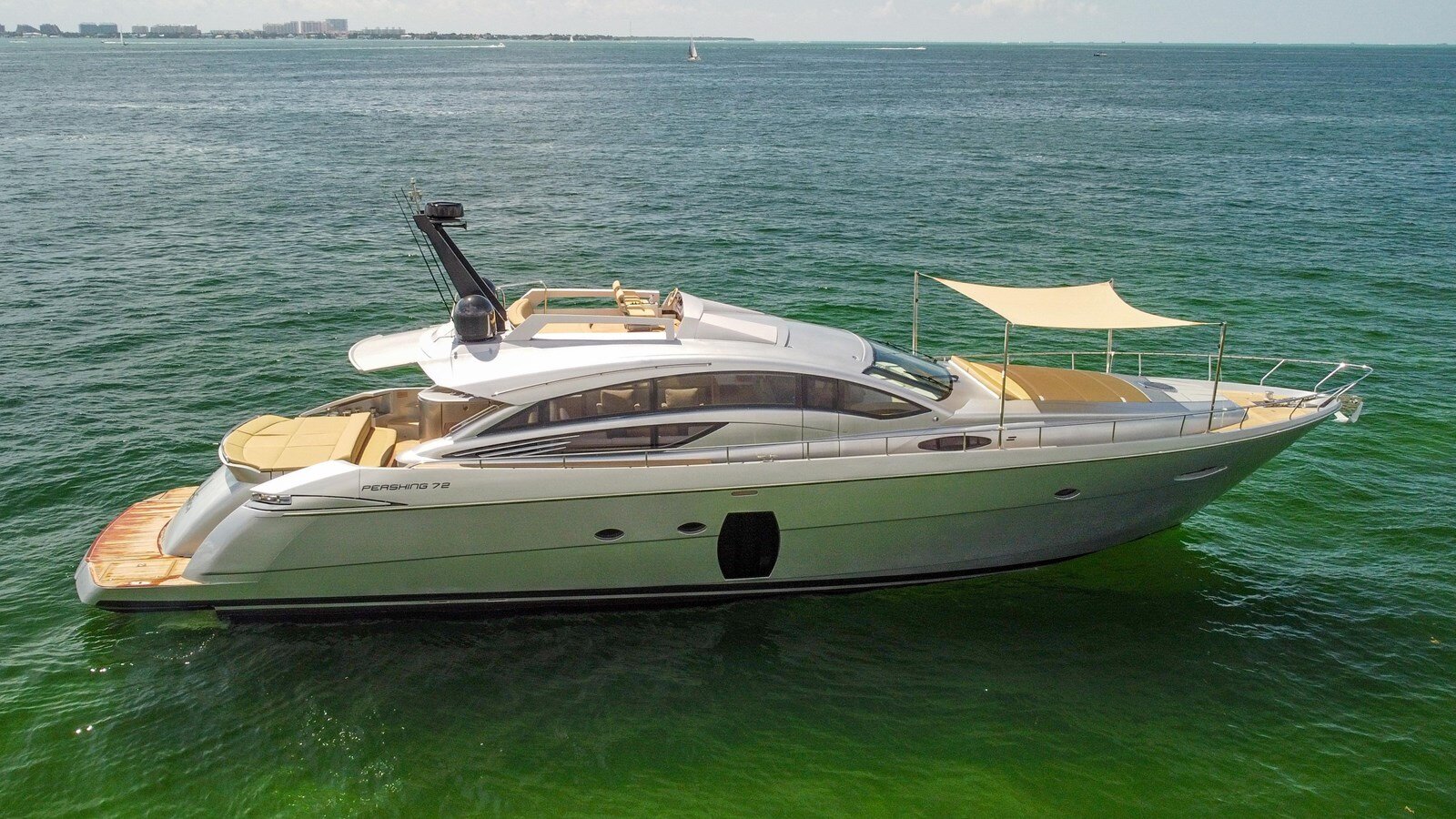 2009-pershing-72-d20ab2