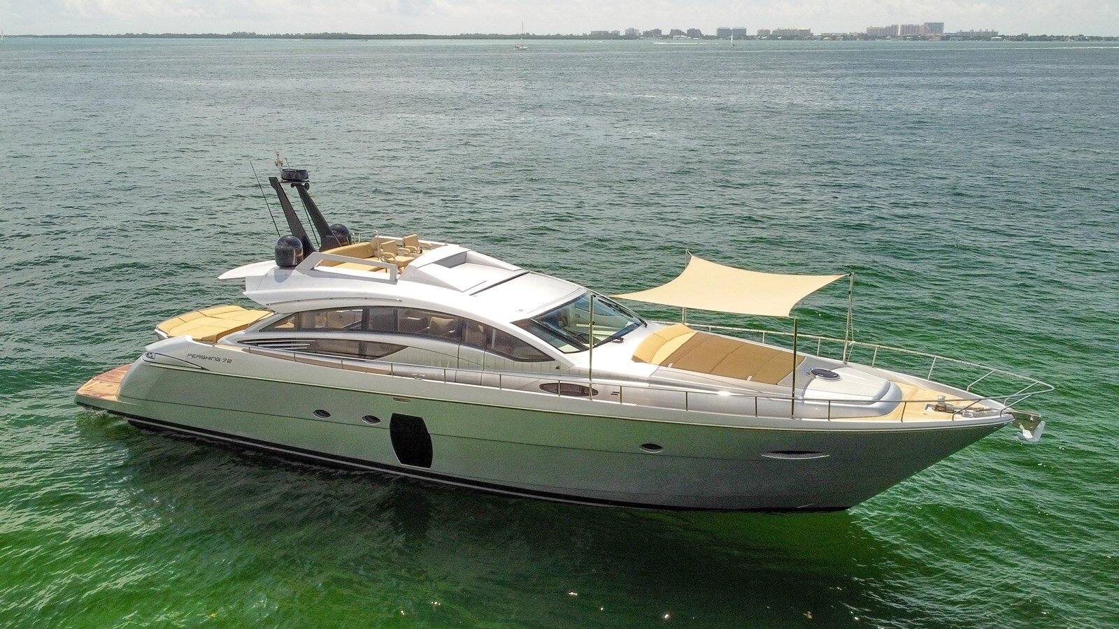 2009-pershing-72-d20ab2