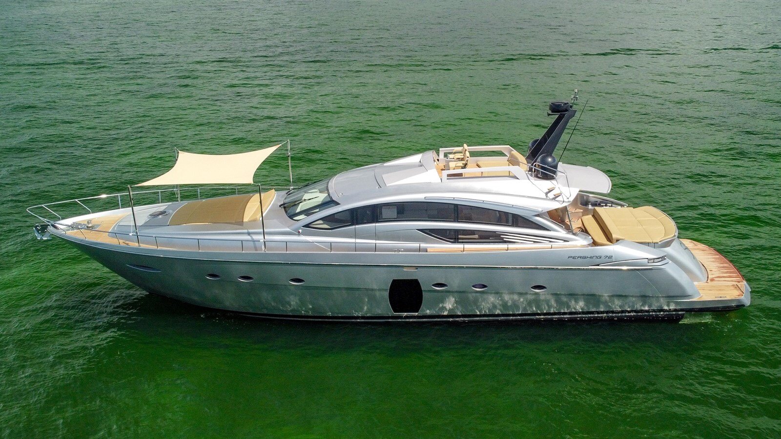 2009-pershing-72-d20ab2