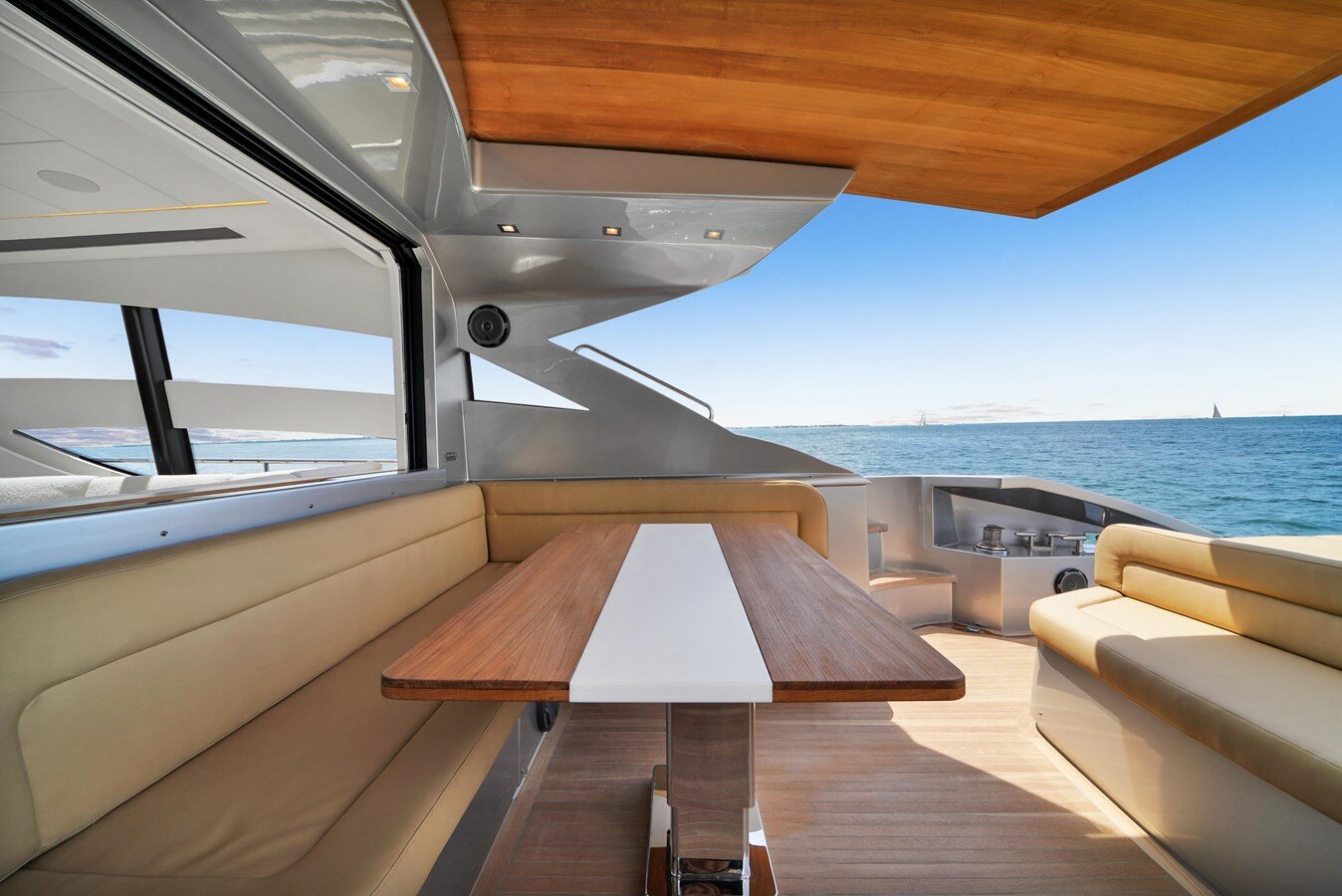 2009-pershing-72-d20ab2