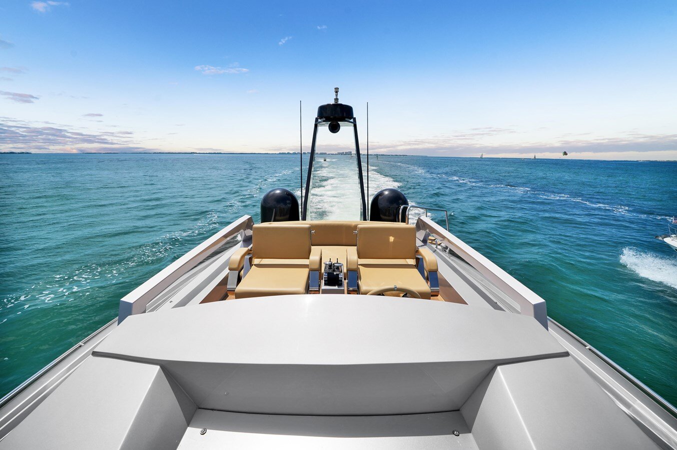 2009-pershing-72-d20ab2