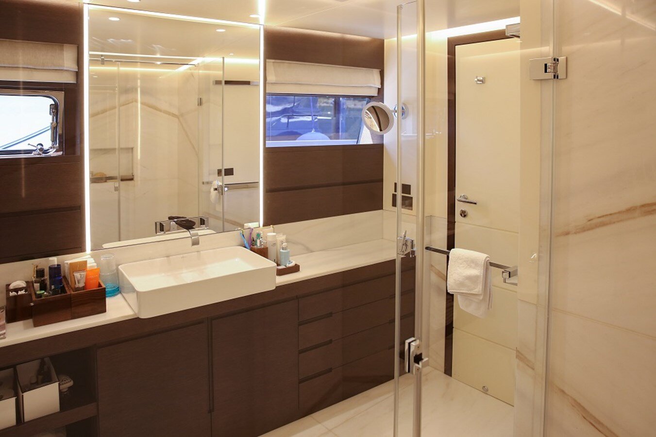 2009-posillipo-120-1-f4f8f9