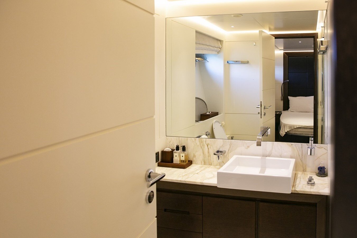 2009-posillipo-120-1-f4f8f9