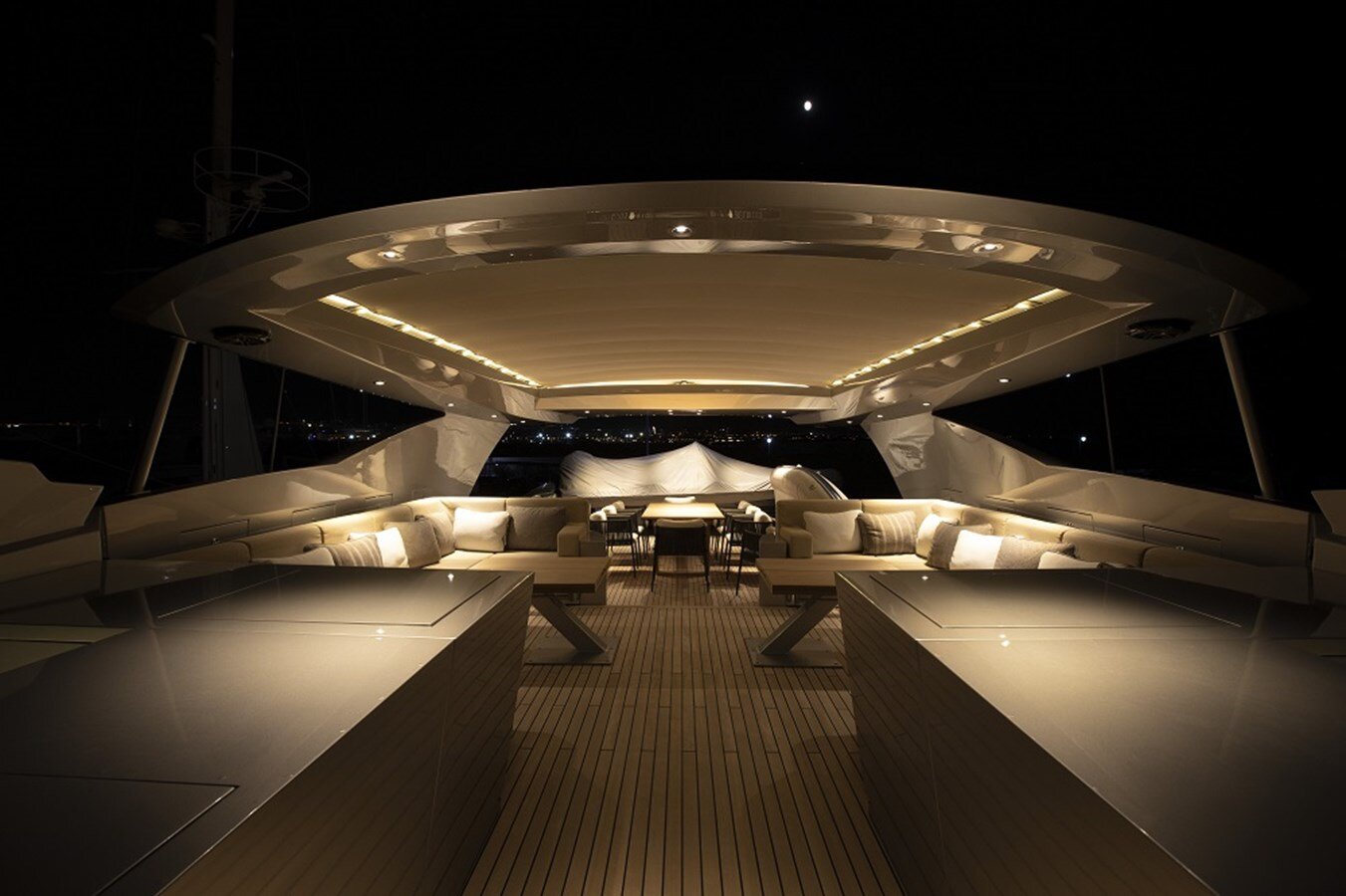 2009-posillipo-120-1-f4f8f9