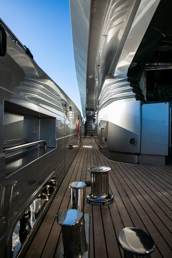 2009-posillipo-120-1-f4f8f9