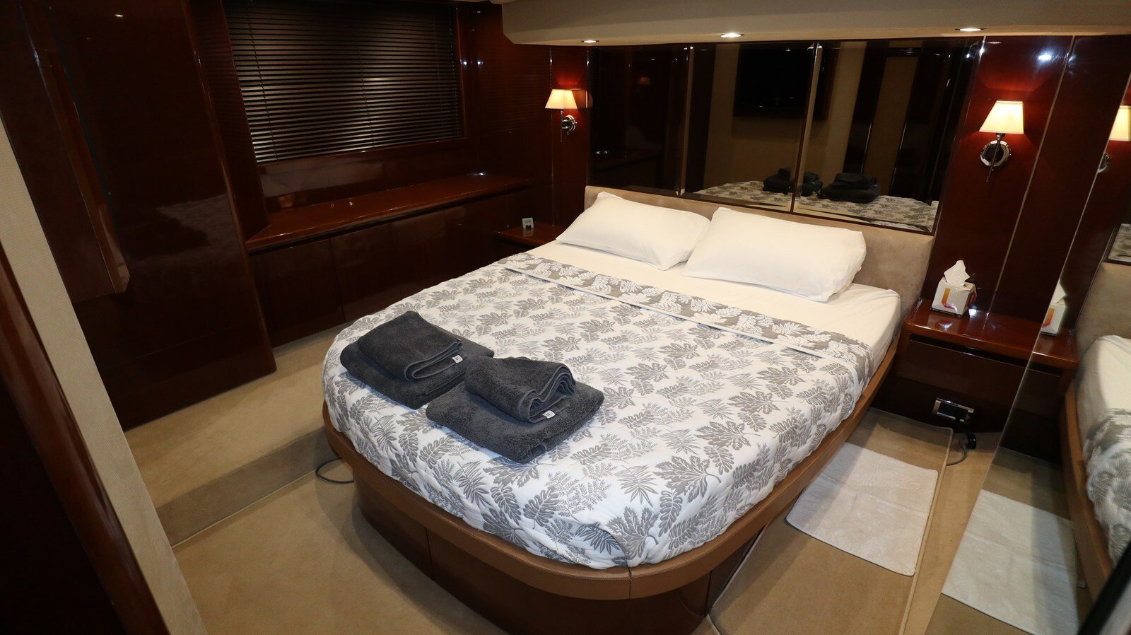 2009-princess-yachts-54-6-013c23