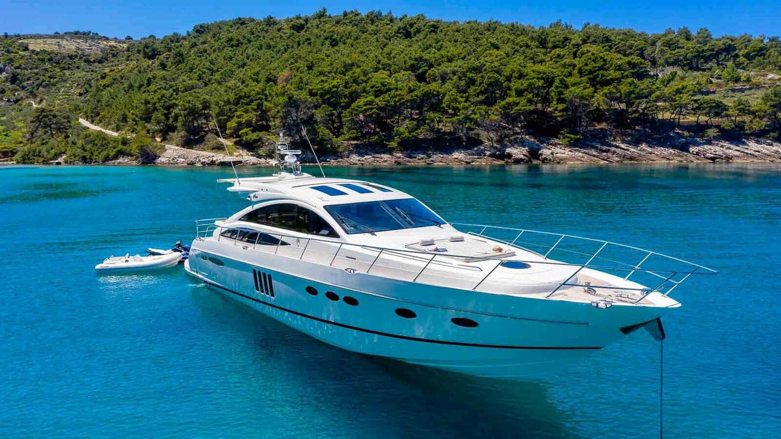 2009 PRINCESS YACHTS 66' 9