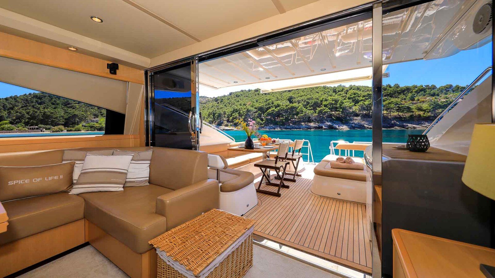 2009 PRINCESS YACHTS 66' 9