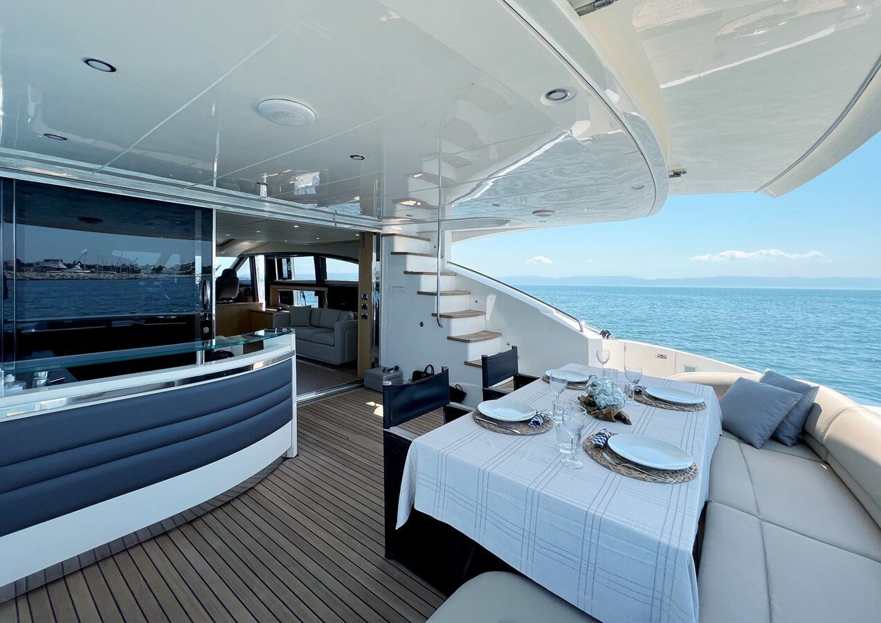 2009-princess-yachts-85-4-d448b2