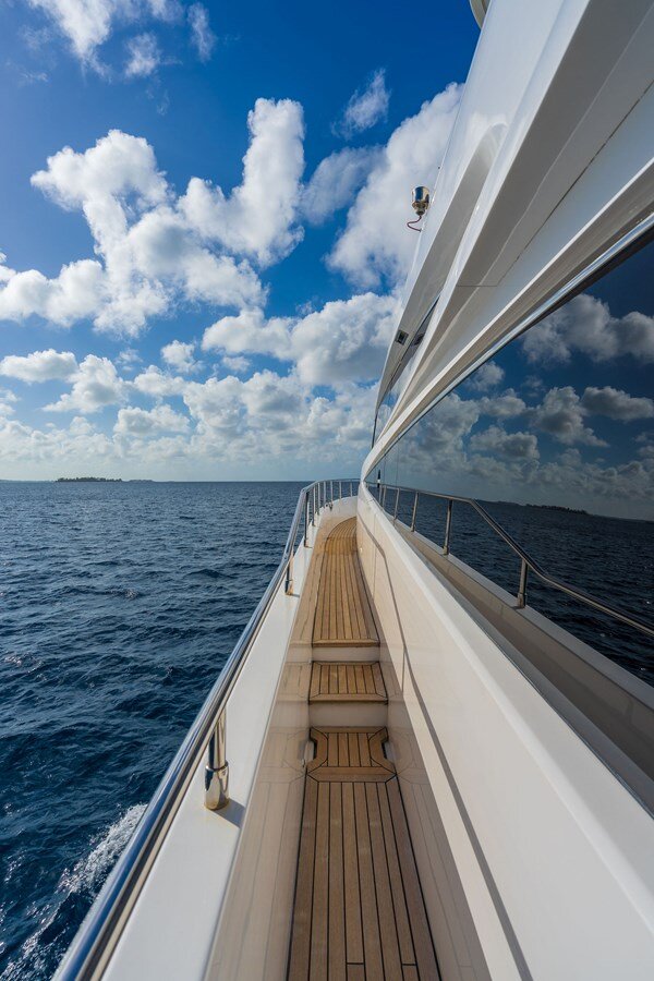 2009-princess-yachts-95-cf80c3