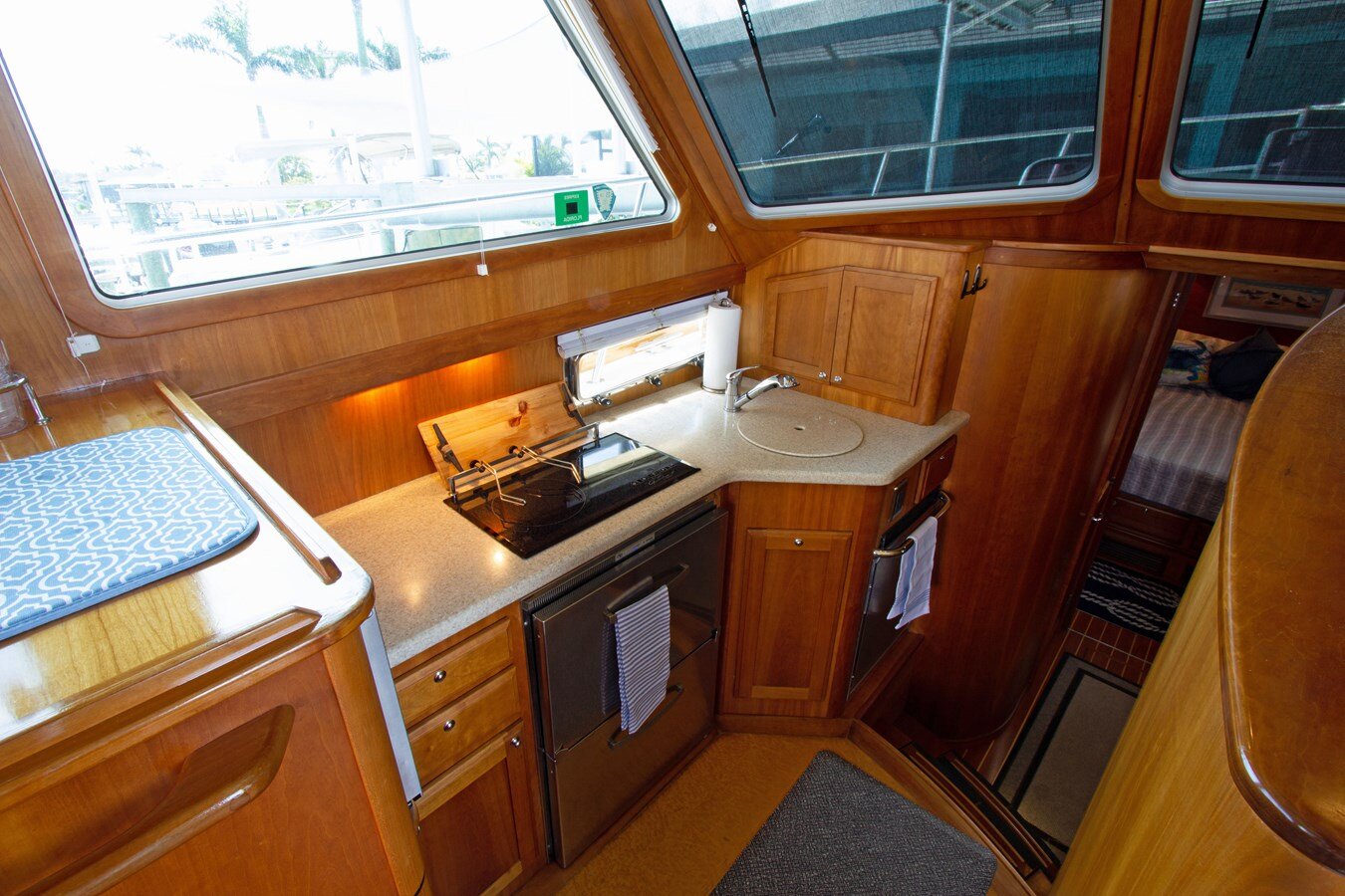 2009-sabre-yachts-40-135991