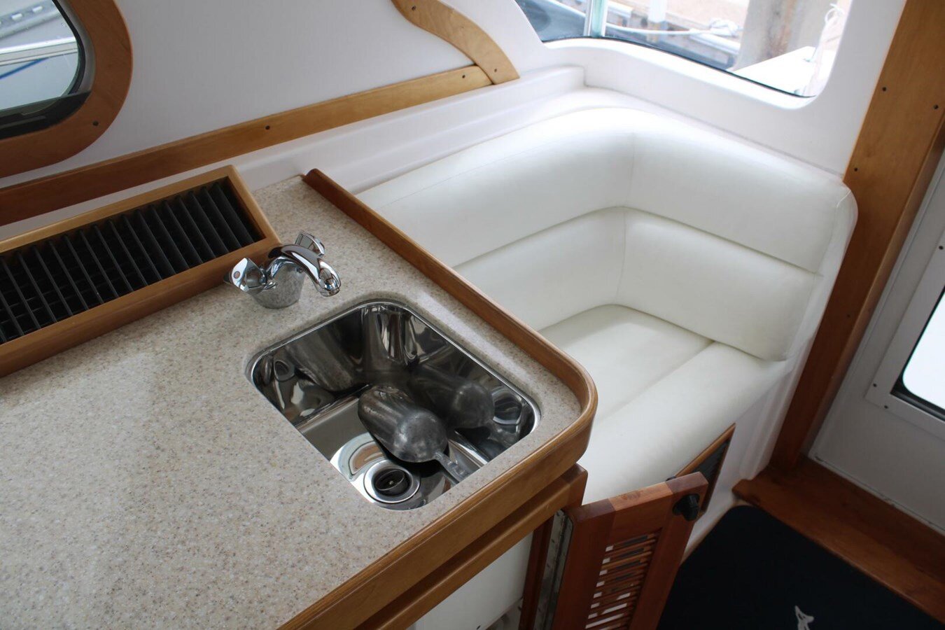 2009-sabre-yachts-42-2eb5c7