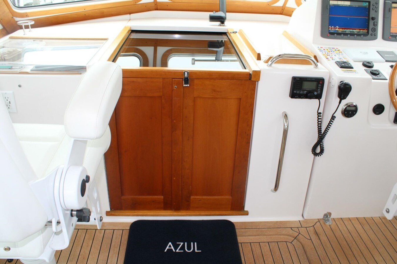 2009-sabre-yachts-42-2eb5c7