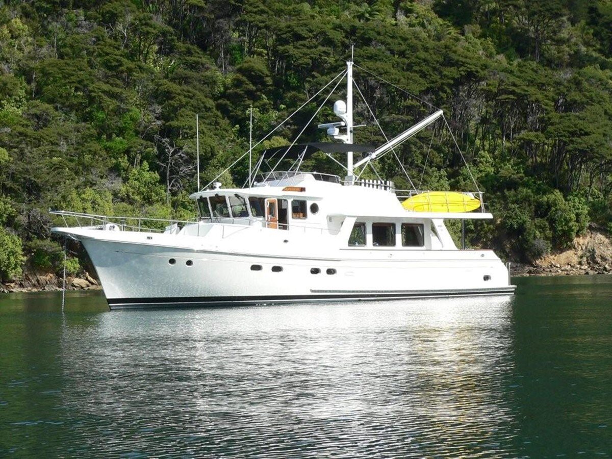 2009-selene-yachts-62-6-220ea1