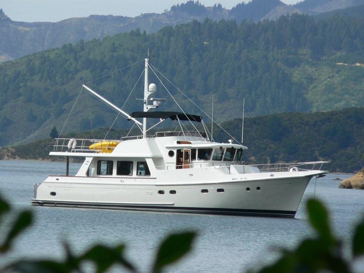 2009-selene-yachts-62-6-220ea1