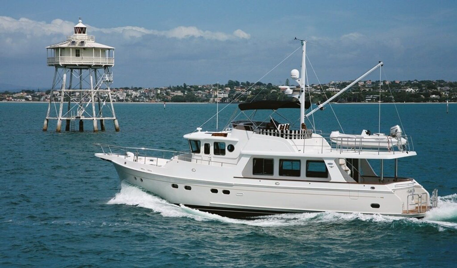 2009-selene-yachts-62-6-220ea1