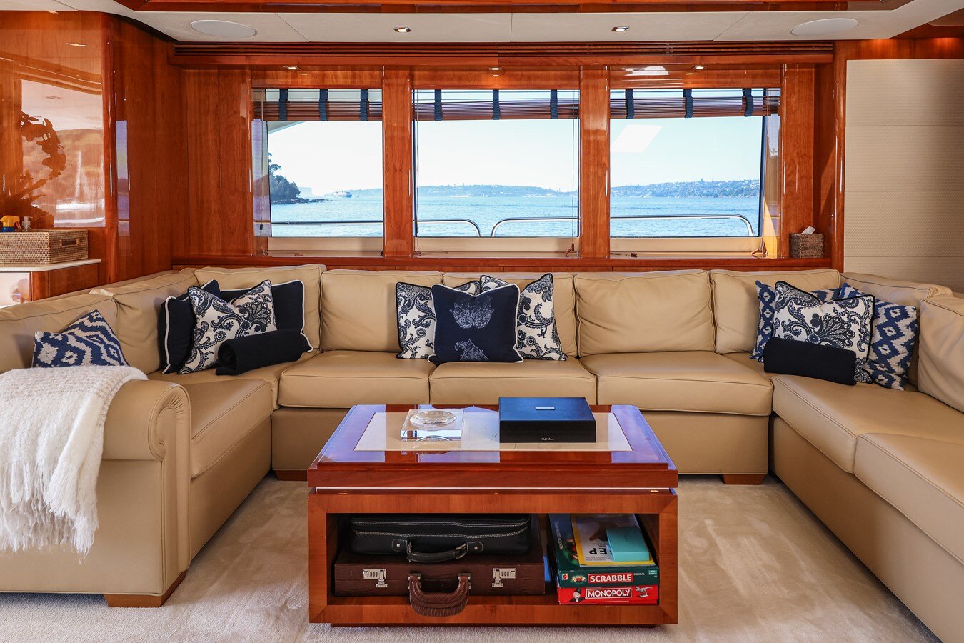 2009-sunseeker-111-7-5a7738