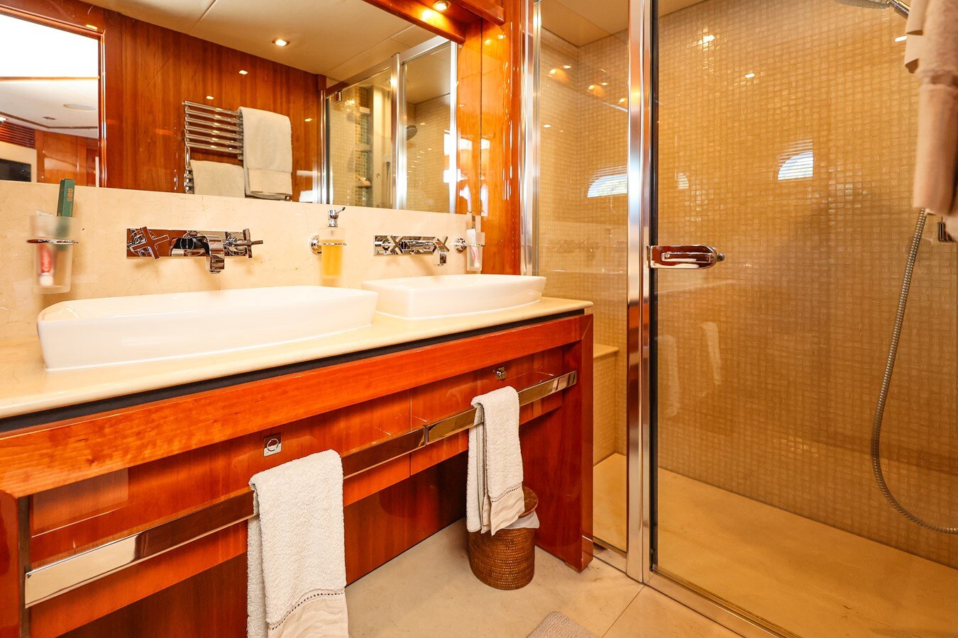 2009-sunseeker-111-7-5a7738