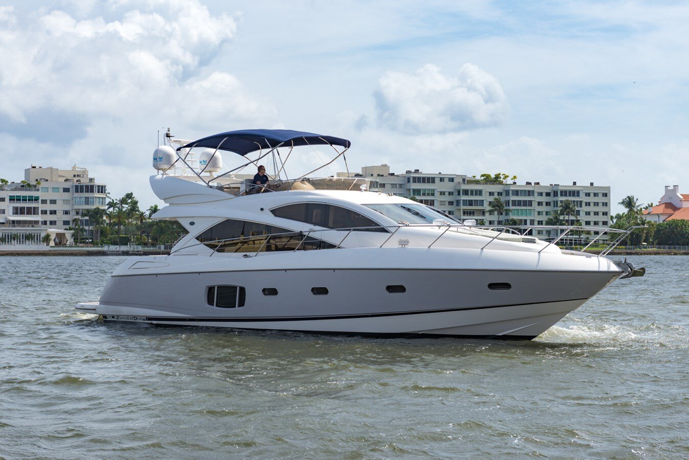 2009-sunseeker-64-459ea3