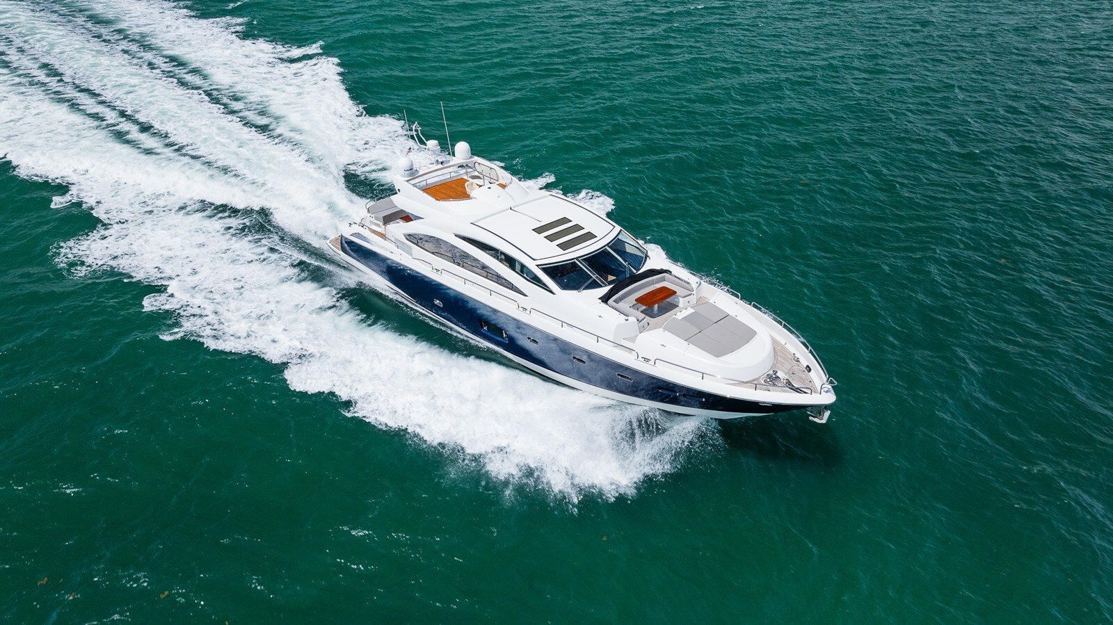 2009-sunseeker-86-7803da