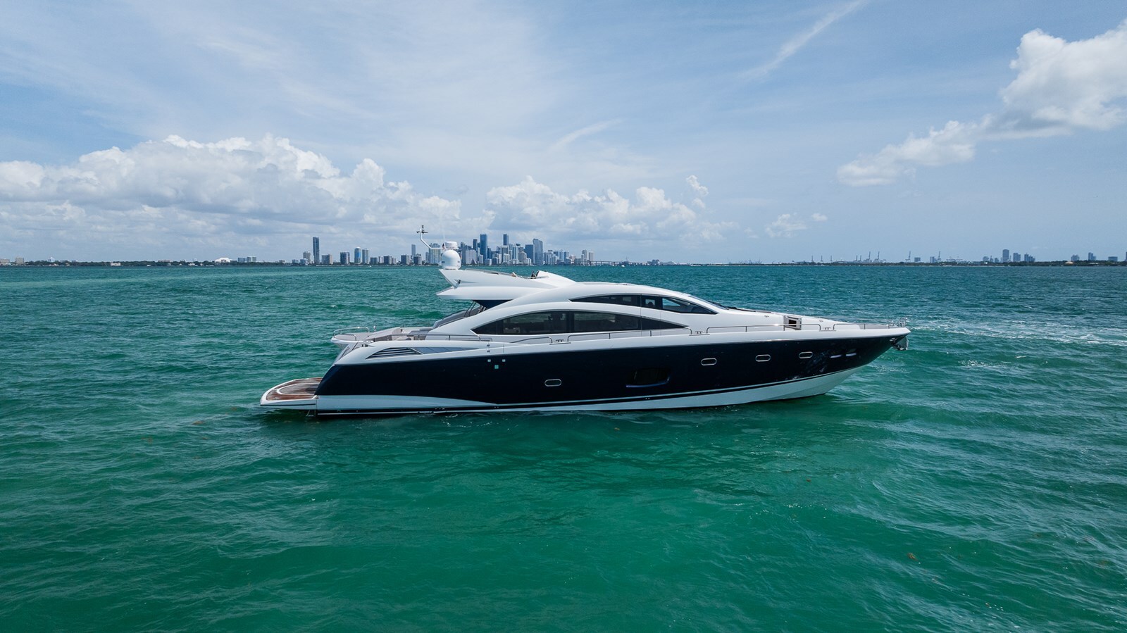 2009-sunseeker-86-7803da