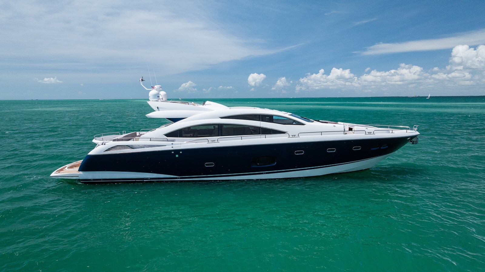 2009-sunseeker-86-7803da