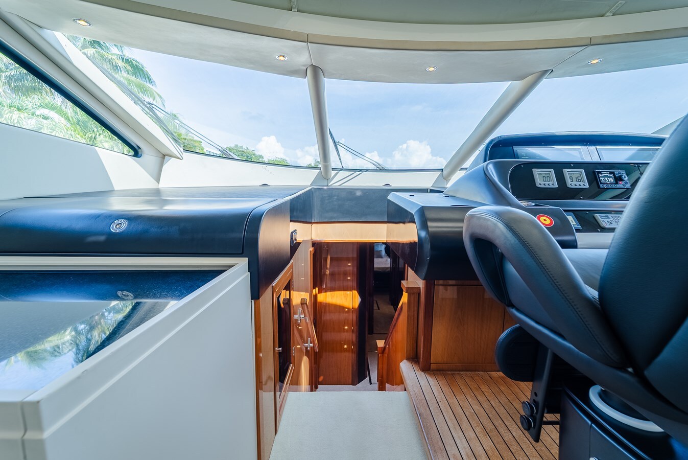 2009-sunseeker-86-7803da