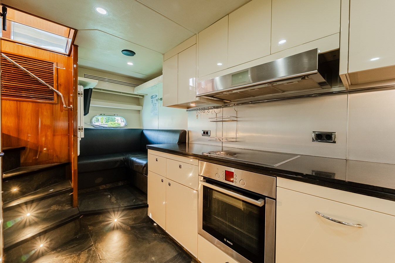 2009-sunseeker-86-7803da