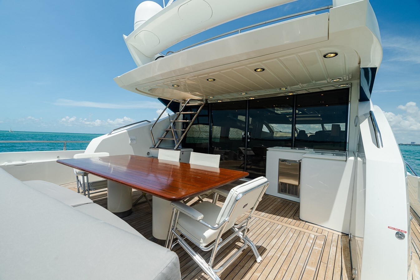 2009-sunseeker-86-7803da