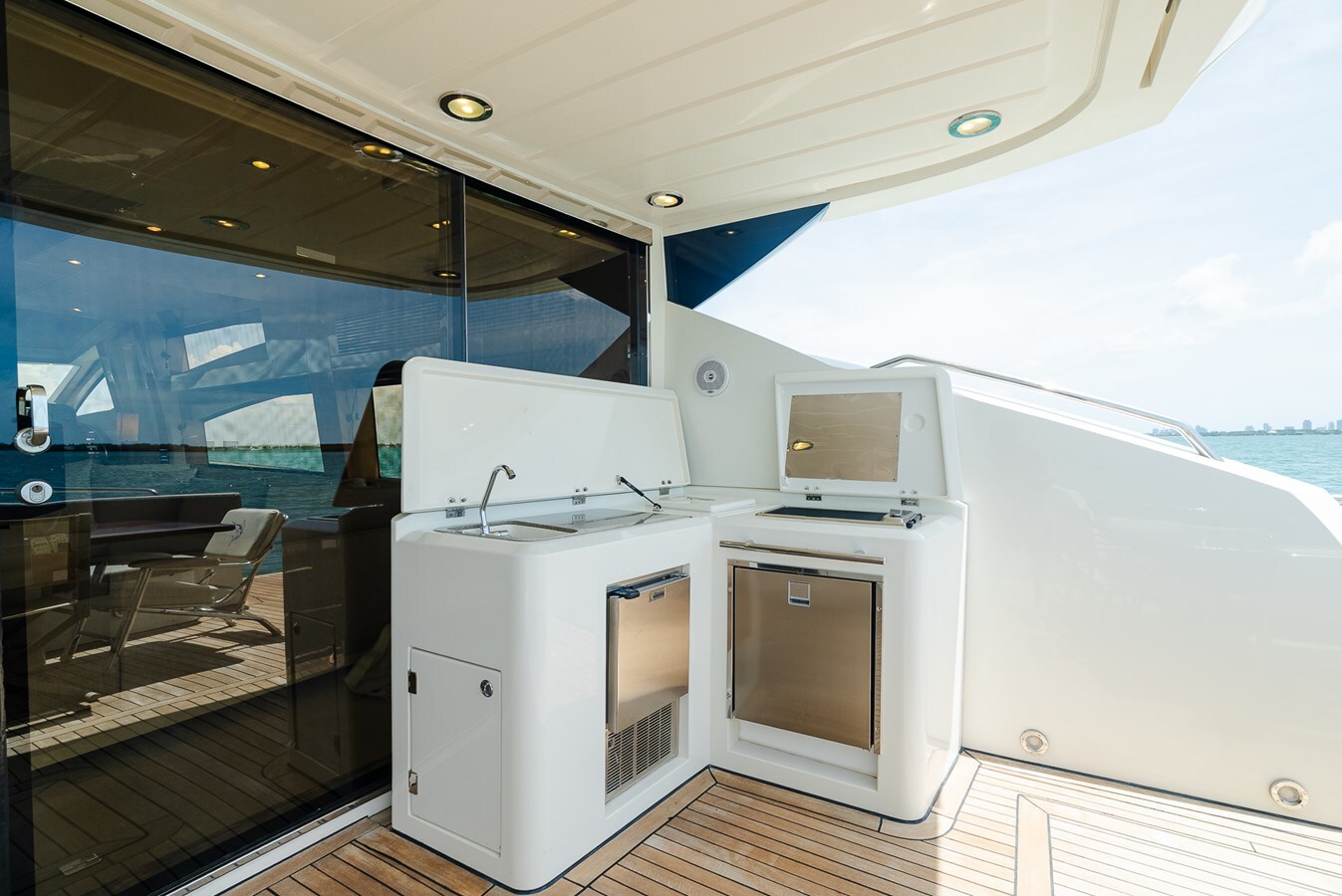 2009-sunseeker-86-7803da